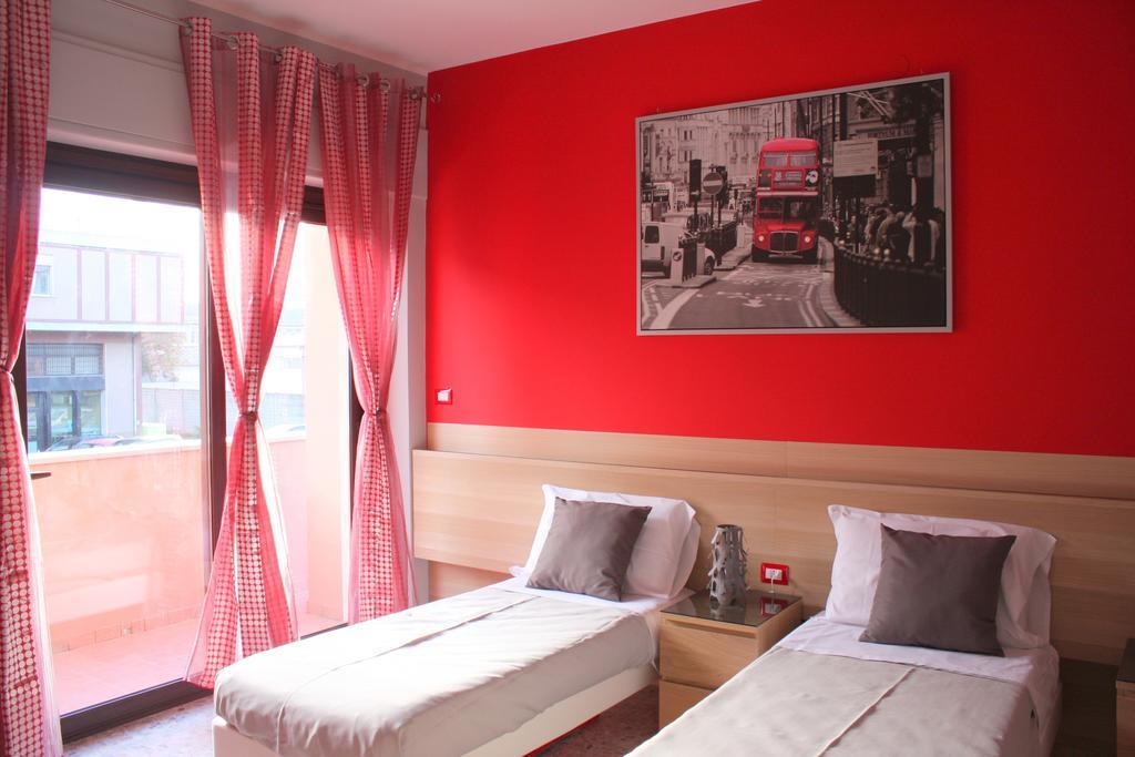 Bed & Breakfast La Perla Rosa ペスカーラ 部屋 写真